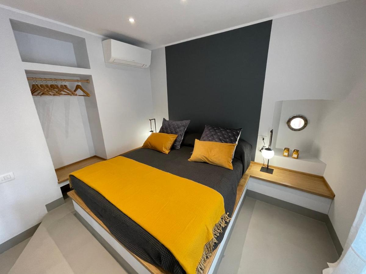 Mare E Cielo Luxury Apartment Sestri Levante Buitenkant foto